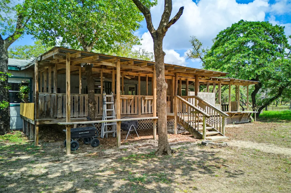 501 Turkey Tree Trail Seguin, TX 78155