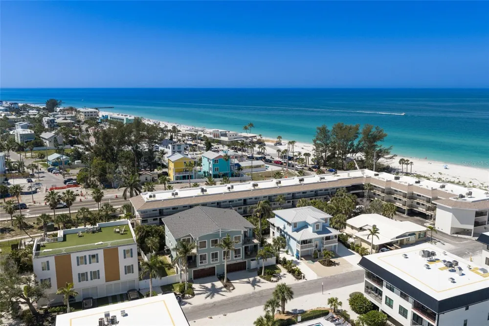 109 6TH STREET #B Bradenton Beach, FL 34217