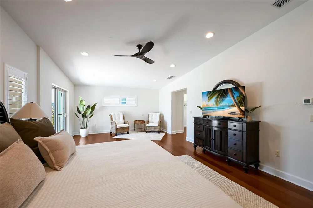 109 6TH STREET #B Bradenton Beach, FL 34217