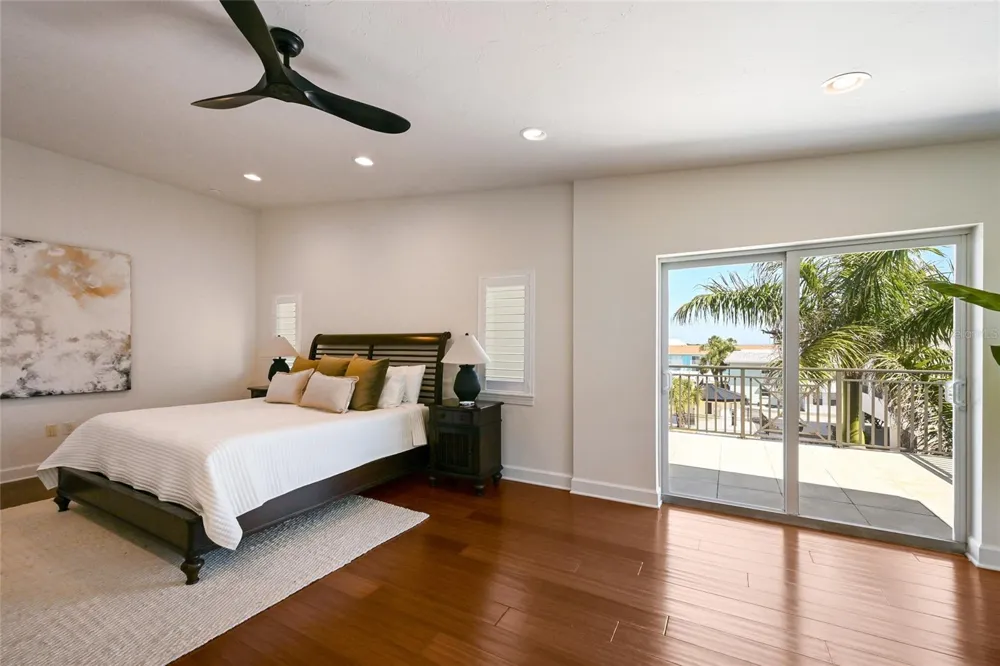 109 6TH STREET #B Bradenton Beach, FL 34217