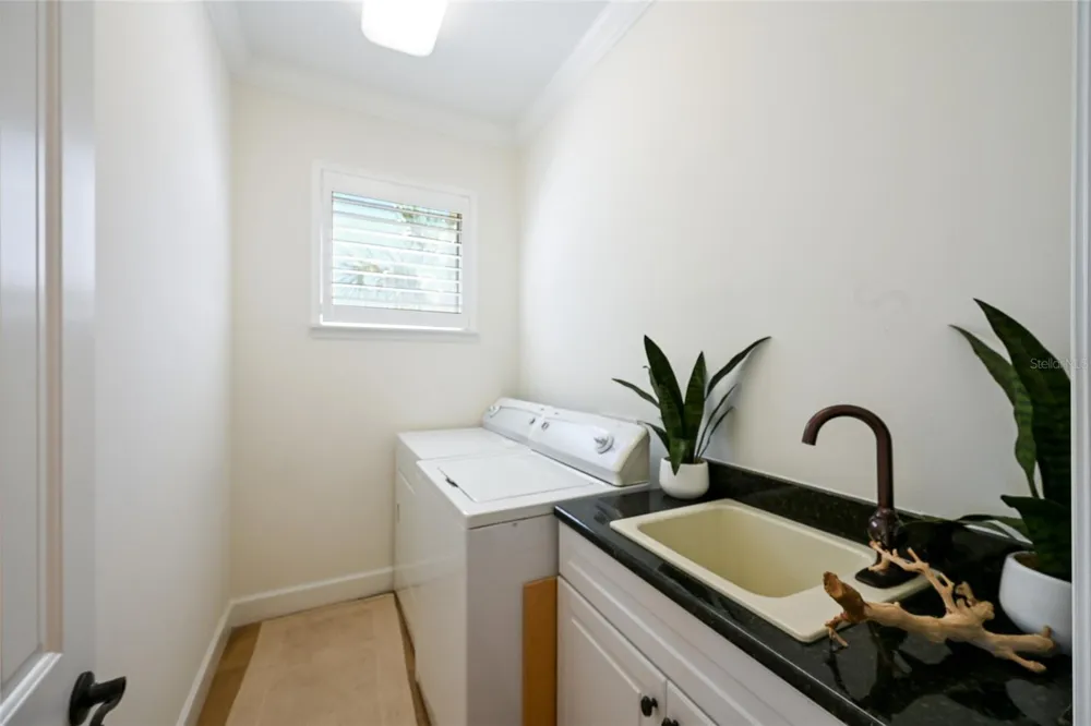109 6TH STREET #B Bradenton Beach, FL 34217