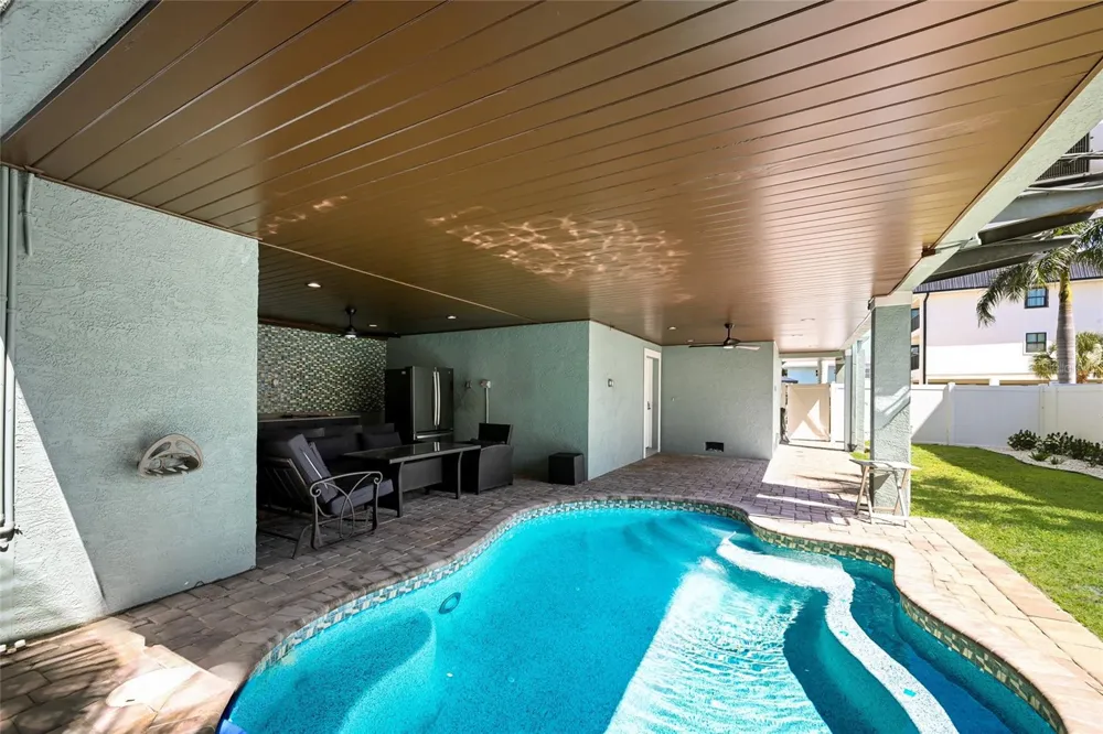 109 6TH STREET #B Bradenton Beach, FL 34217