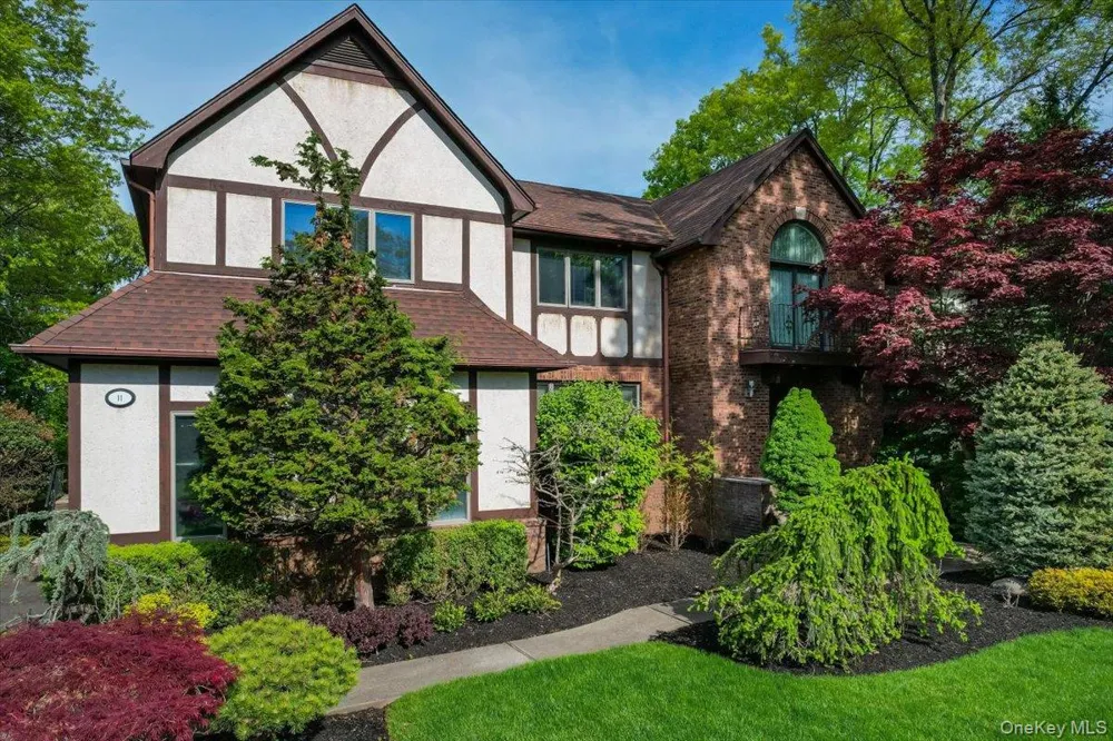 11 Bartlett Road Monsey, NY 10952
