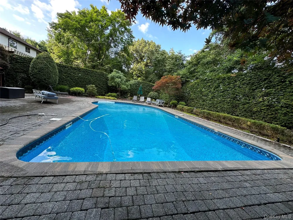 11 Bartlett Road Monsey, NY 10952