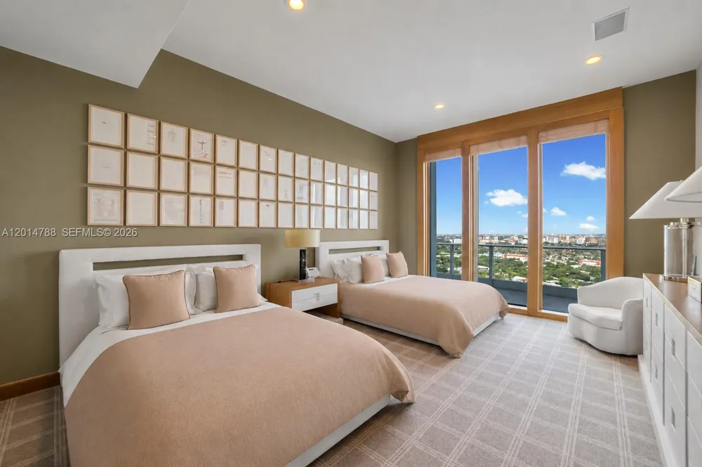 2627 S Bayshore Dr #3201 Miami, FL 33133