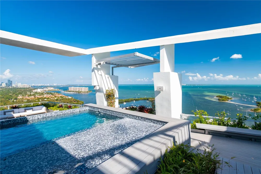 2627 S Bayshore Dr #3201 Miami, FL 33133
