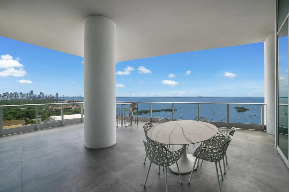 2627 S Bayshore Dr #3201 Miami, FL 33133