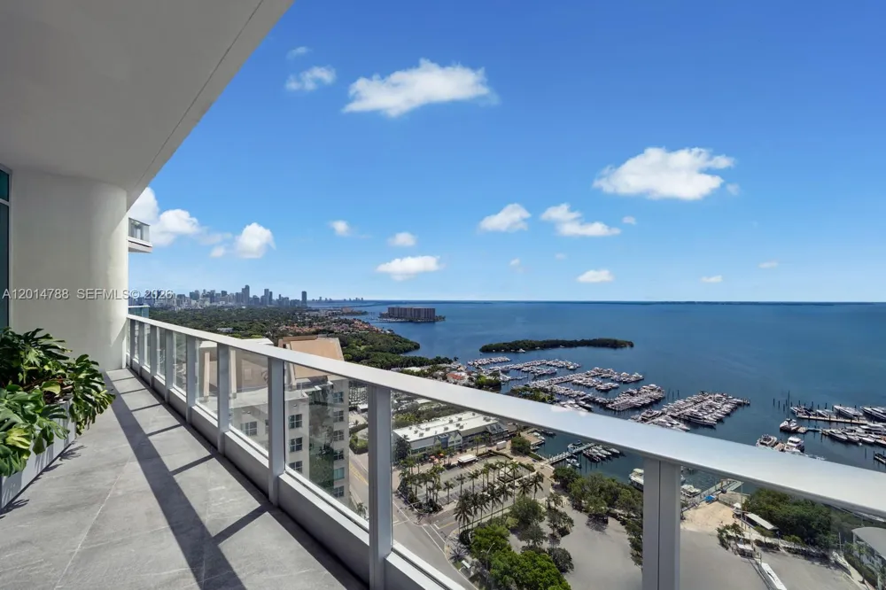 2627 S Bayshore Dr #3201 Miami, FL 33133