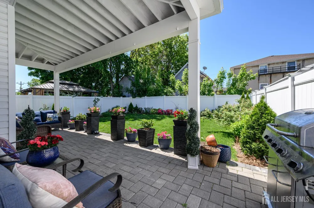 1019 Bishop Evans Way Linden, NJ 07036