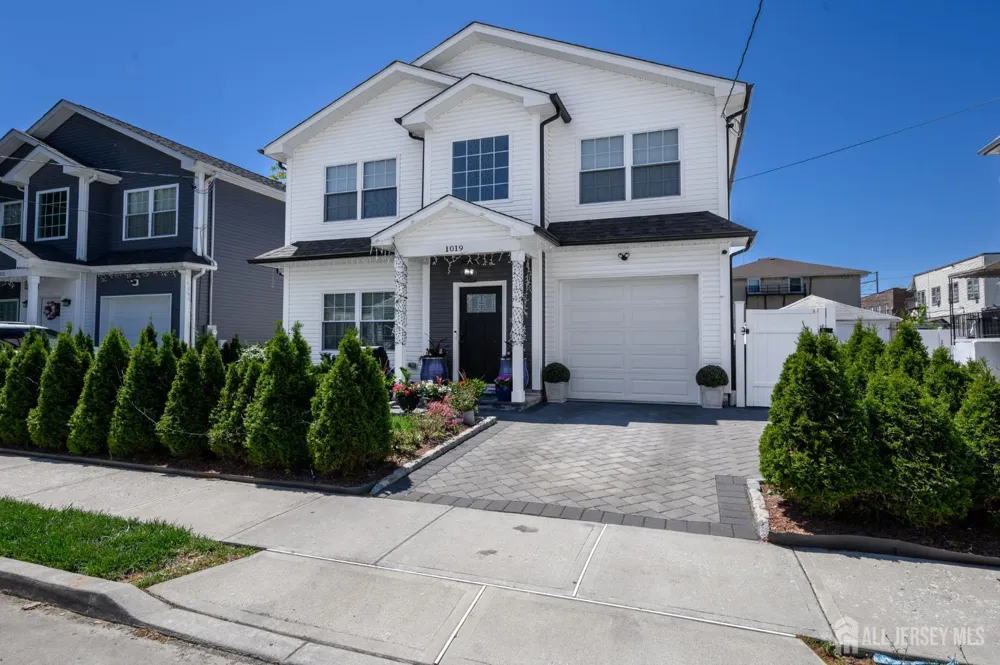 1019 Bishop Evans Way Linden, NJ 07036