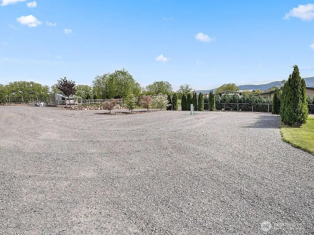 26235 Road U SW Mattawa, WA 99349