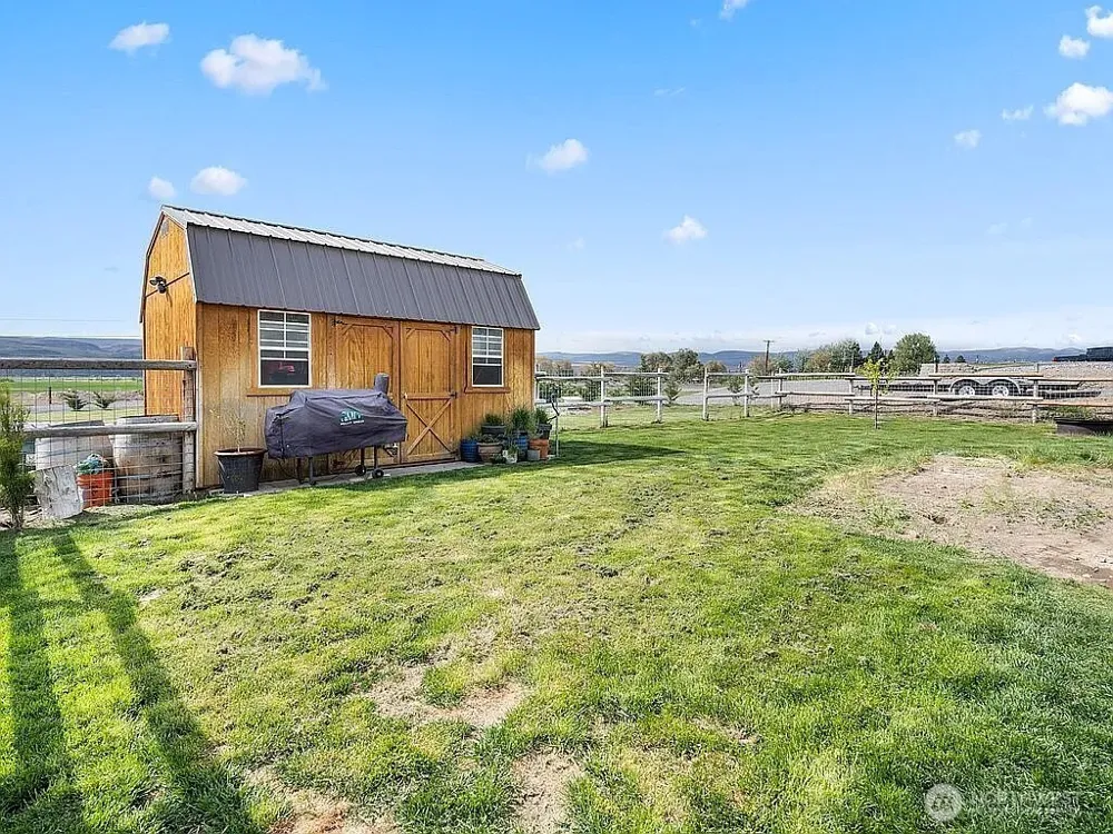 26235 Road U SW Mattawa, WA 99349