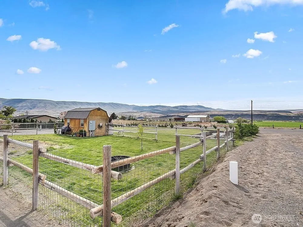 26235 Road U SW Mattawa, WA 99349