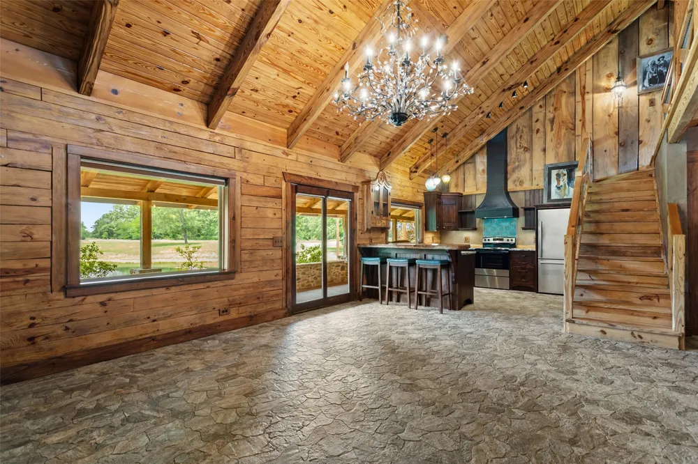 20108 County Road 452 Mineola, TX 75773