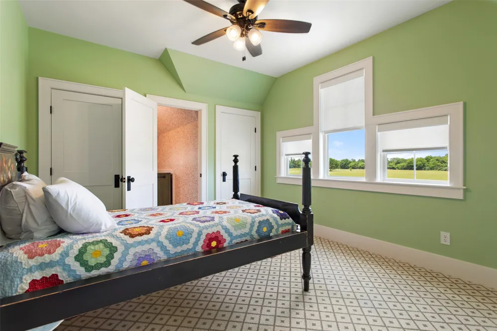 20108 County Road 452 Mineola, TX 75773