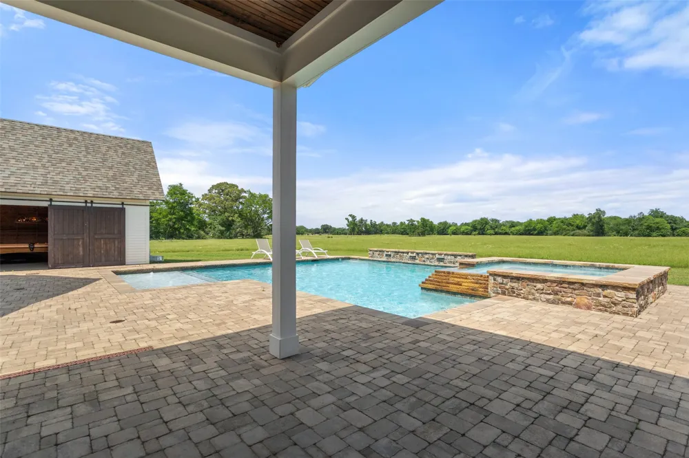 20108 County Road 452 Mineola, TX 75773