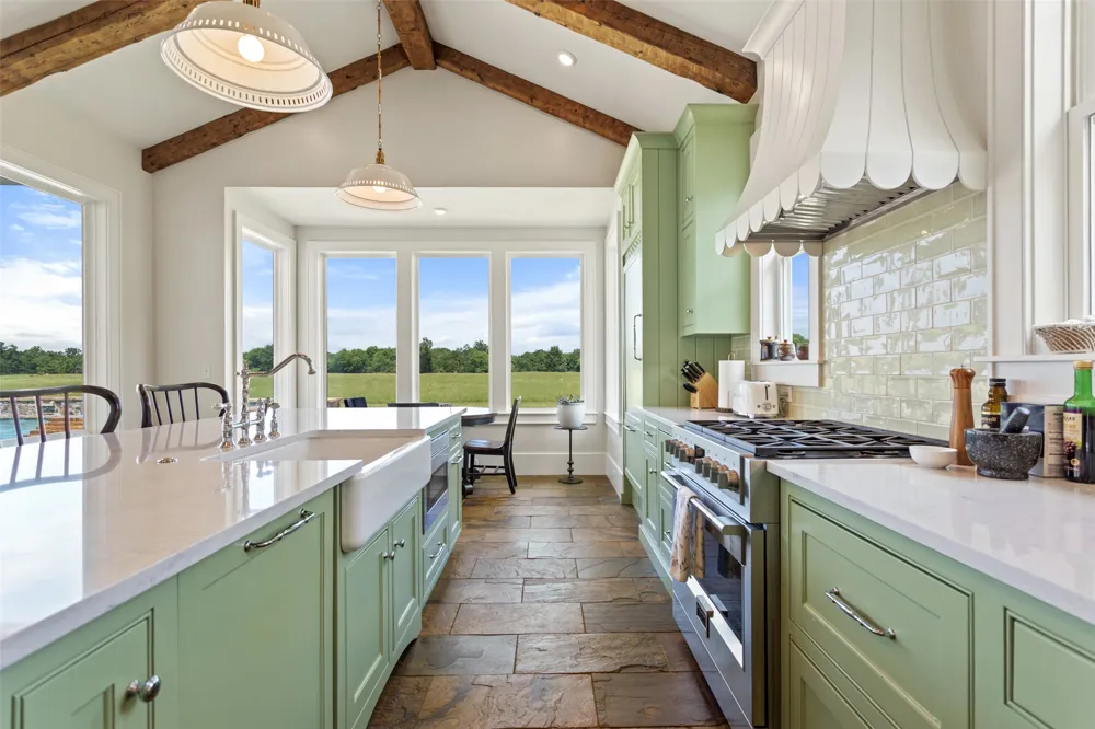 20108 County Road 452 Mineola, TX 75773