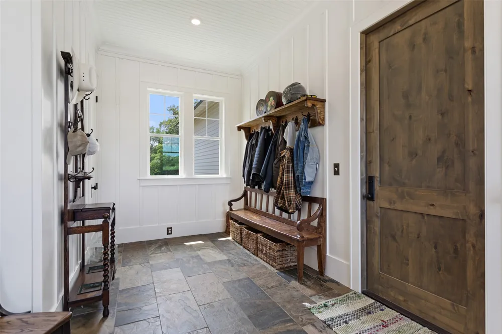 20108 County Road 452 Mineola, TX 75773
