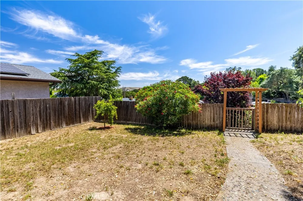 4541 Yerba Atascadero, CA 93422
