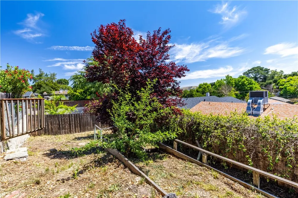 4541 Yerba Atascadero, CA 93422