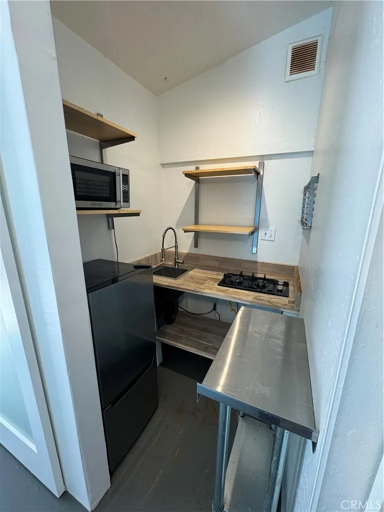624 1st Hermosa Beach, CA 90254