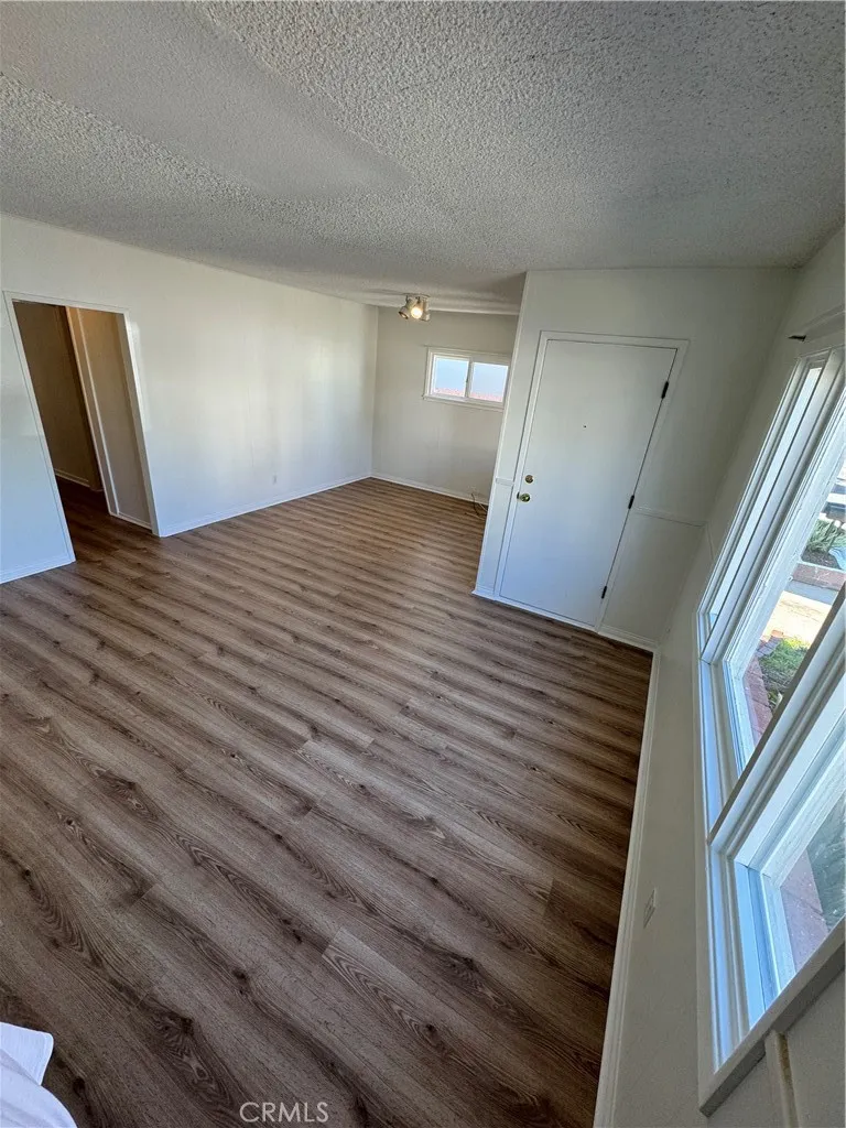 624 1st Hermosa Beach, CA 90254