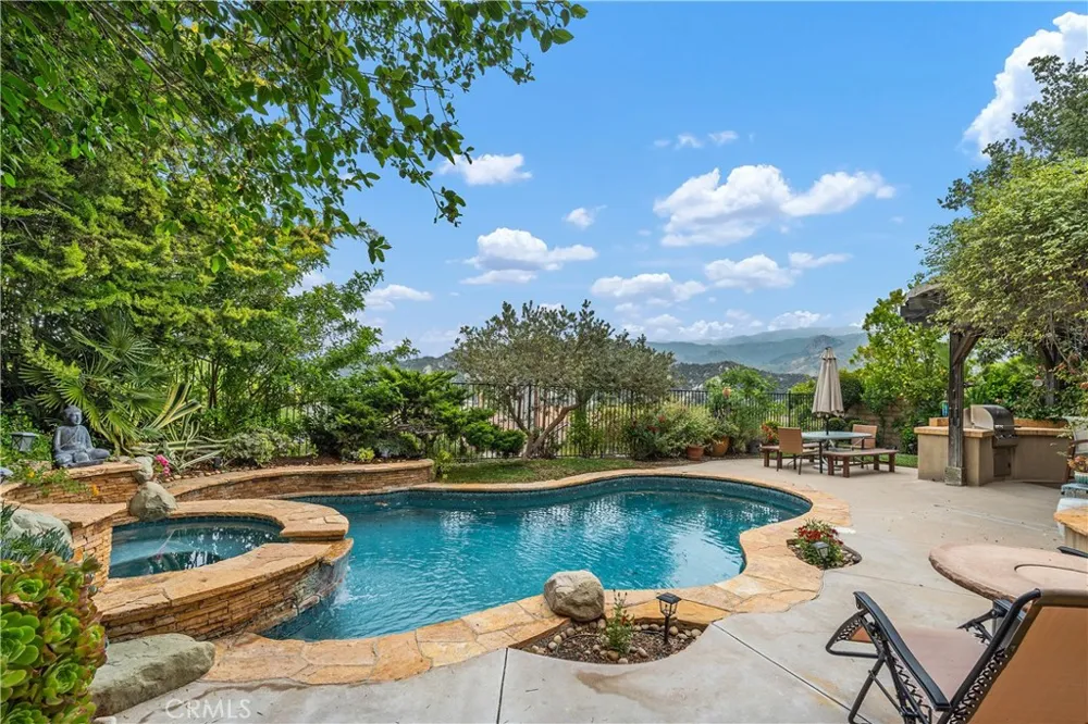 25730 Hawthorne Place Stevenson Ranch, CA 91381