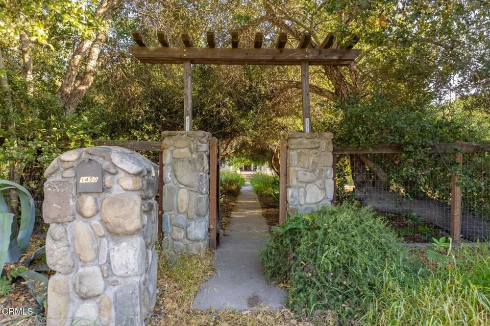 1450 Grand Avenue Ojai, CA 93023