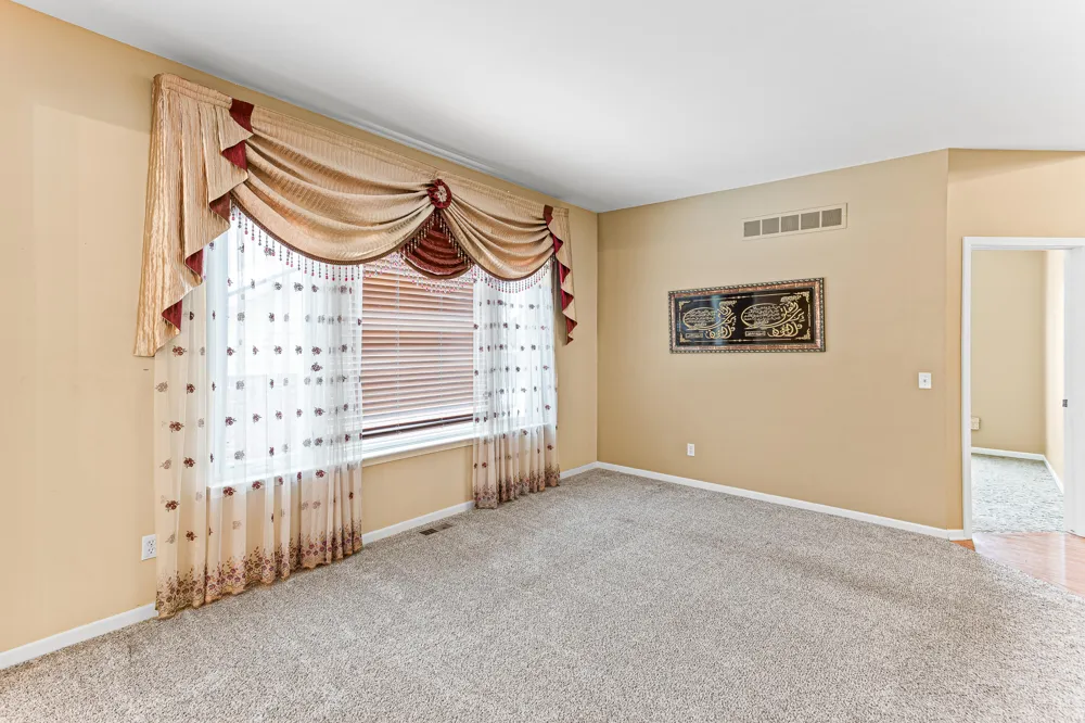 49896 Parkside Drive Northville, MI 48168