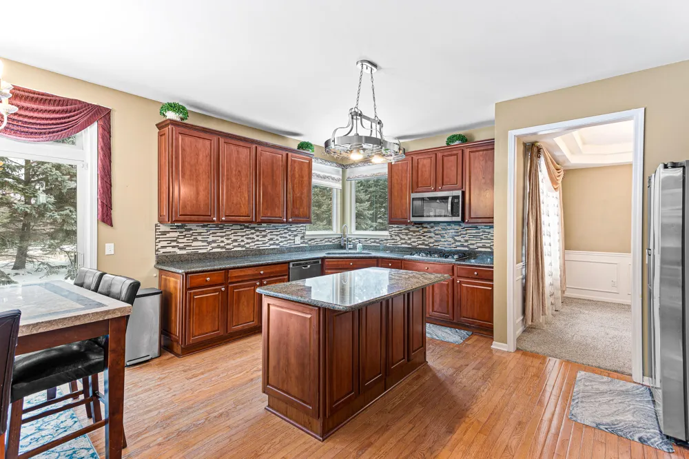 49896 Parkside Drive Northville, MI 48168