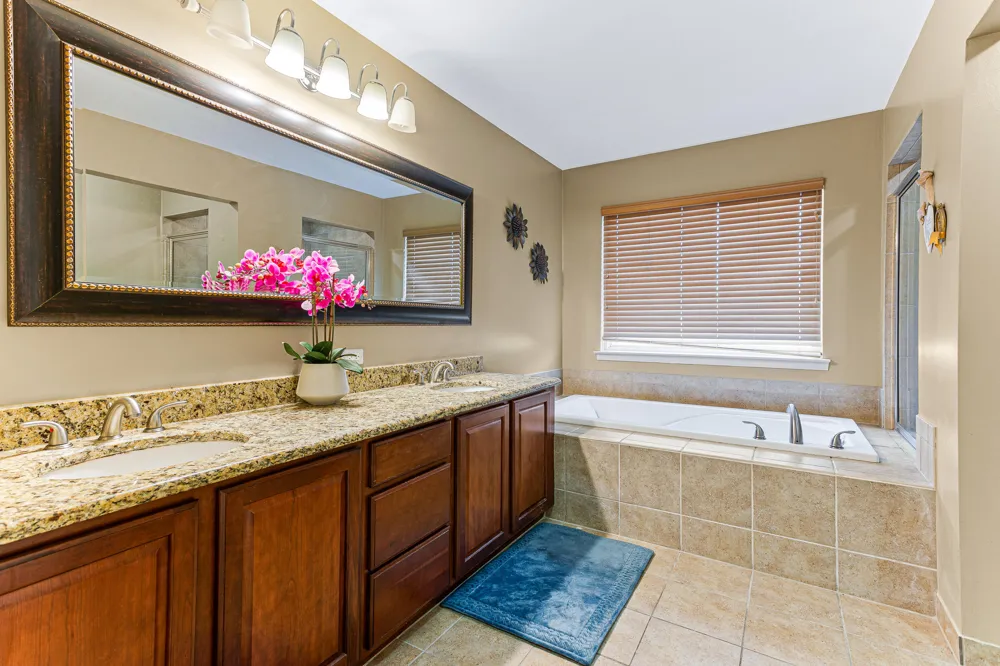 49896 Parkside Drive Northville, MI 48168