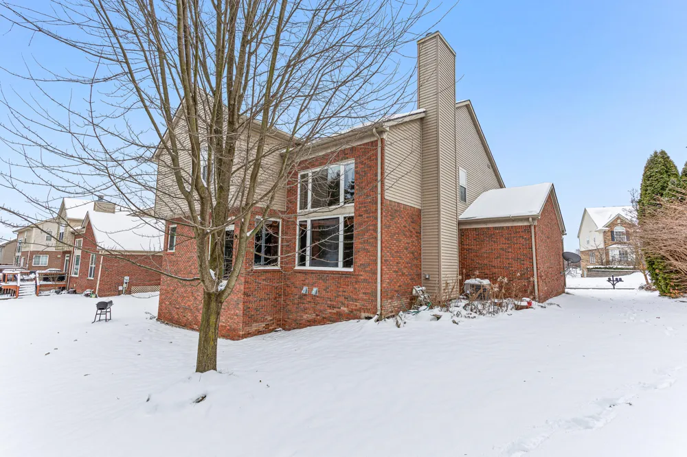 49896 Parkside Drive Northville, MI 48168