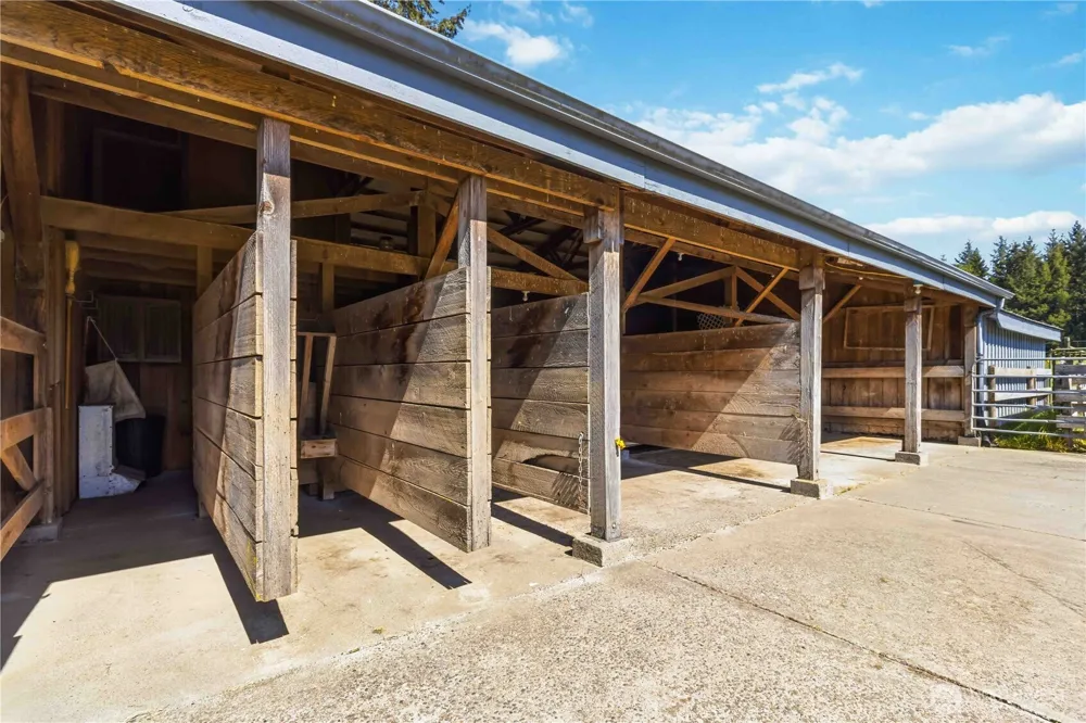 359 Frank Smith Road Toutle, WA 98649