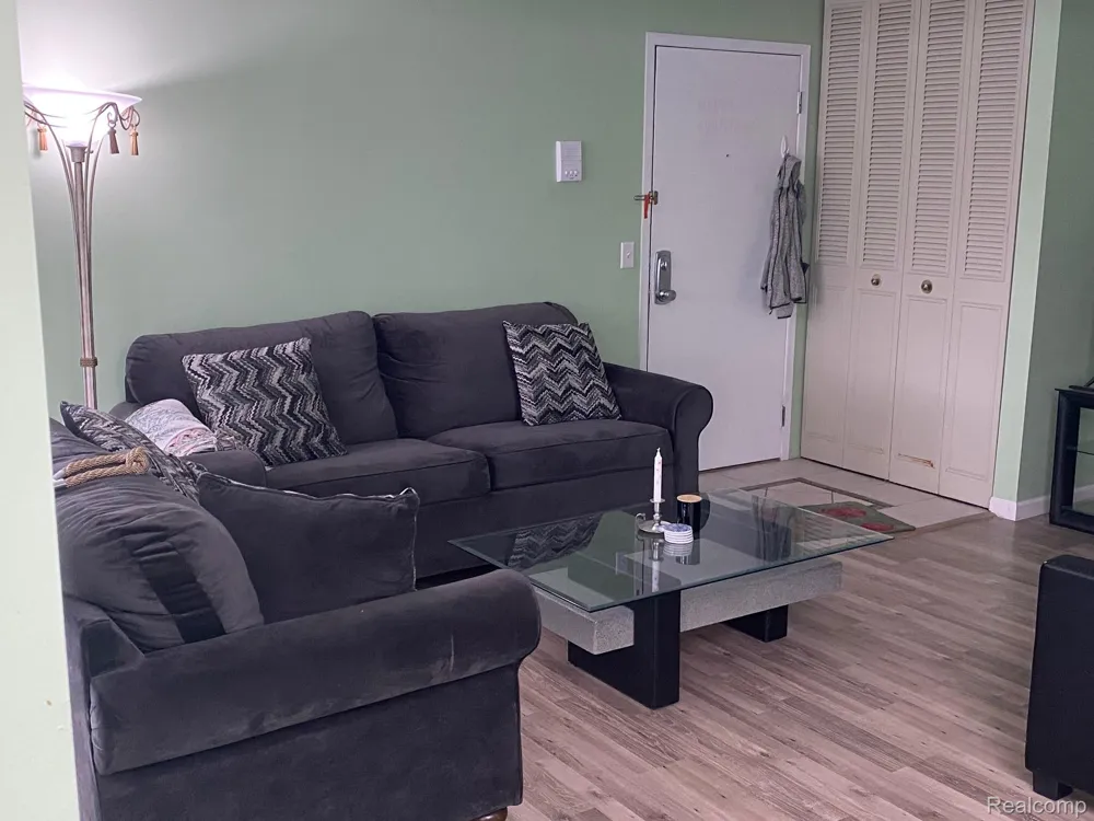 420 Baldwin Avenue #87 Rochester City, MI 48307