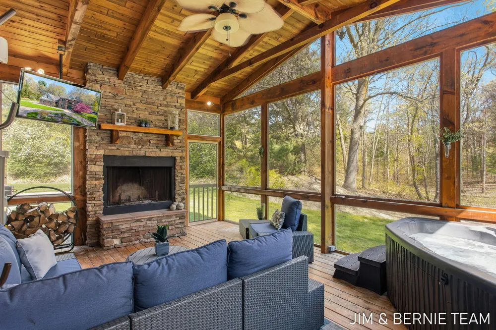 6427 Sand Castle View Laketown Township, MI 49423