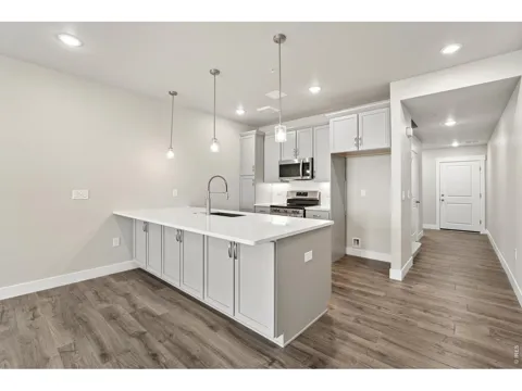 968 Birdwhistle Lane #7