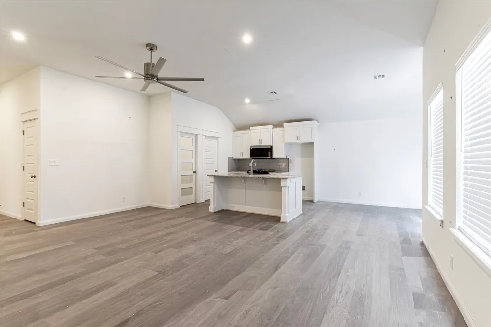 10927 S 271st EastAvenue Coweta, OK 74429