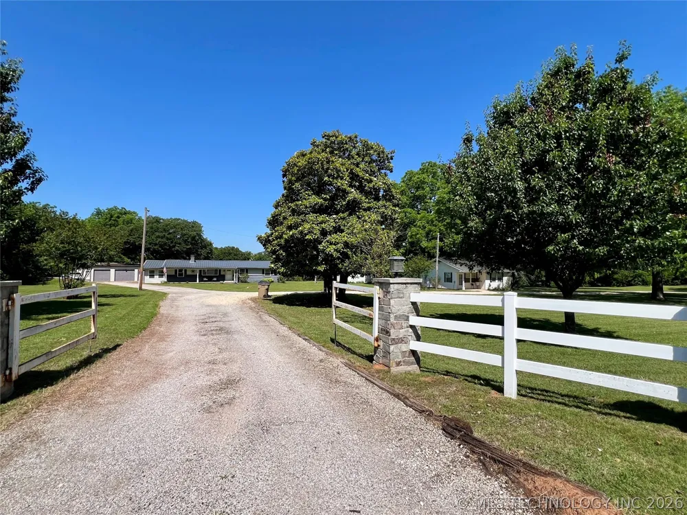 20014 Highway 32 Kingston, OK 73439