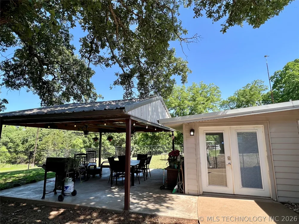 20014 Highway 32 Kingston, OK 73439