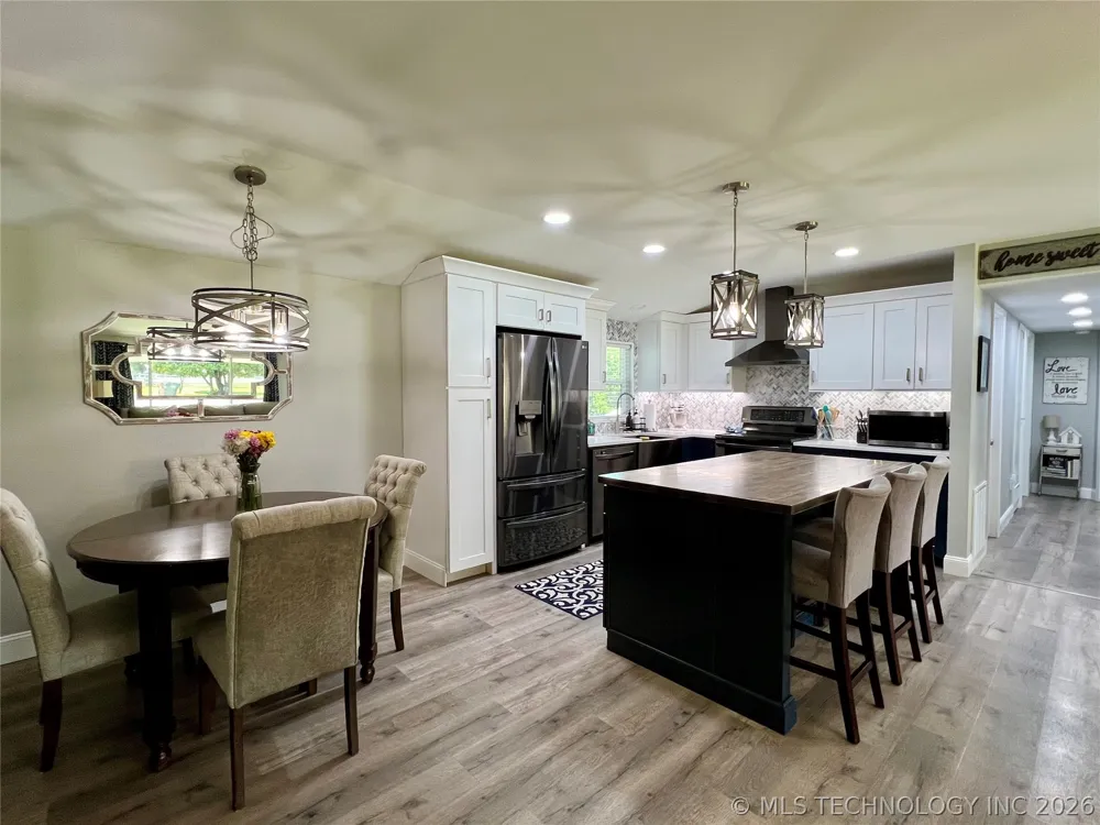 20014 Highway 32 Kingston, OK 73439