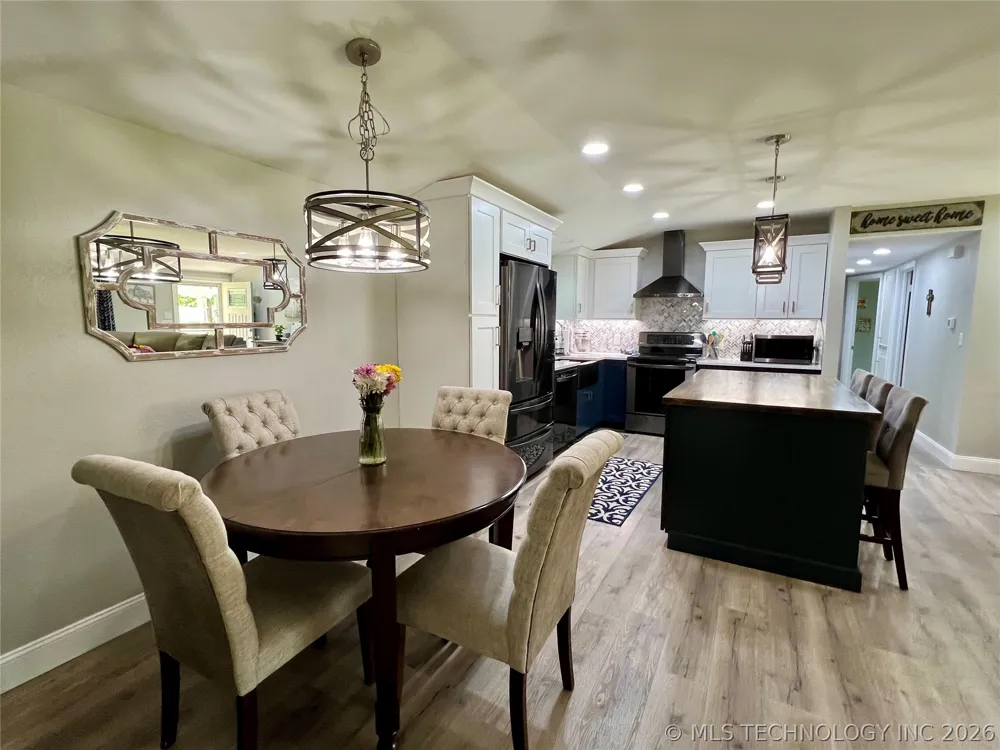 20014 Highway 32 Kingston, OK 73439