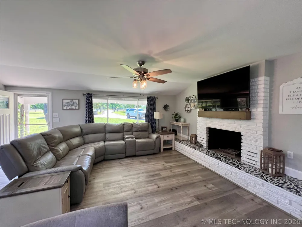 20014 Highway 32 Kingston, OK 73439
