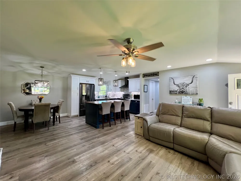 20014 Highway 32 Kingston, OK 73439