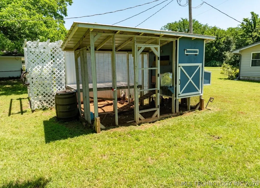 20014 Highway 32 Kingston, OK 73439
