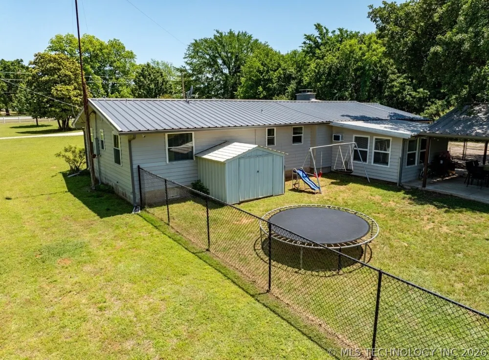 20014 Highway 32 Kingston, OK 73439