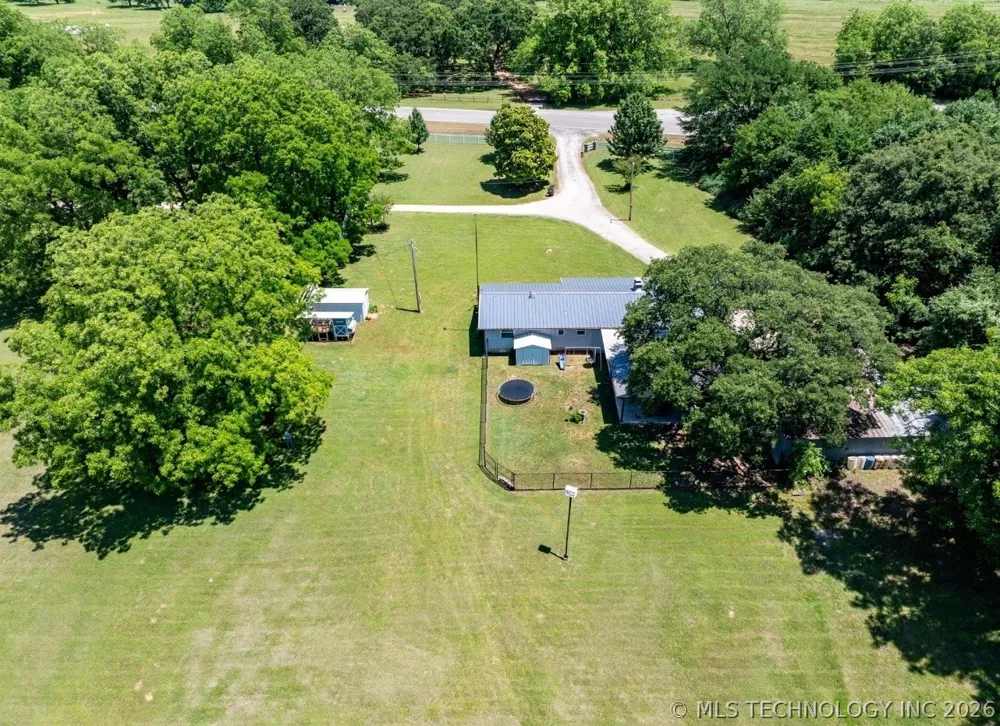 20014 Highway 32 Kingston, OK 73439