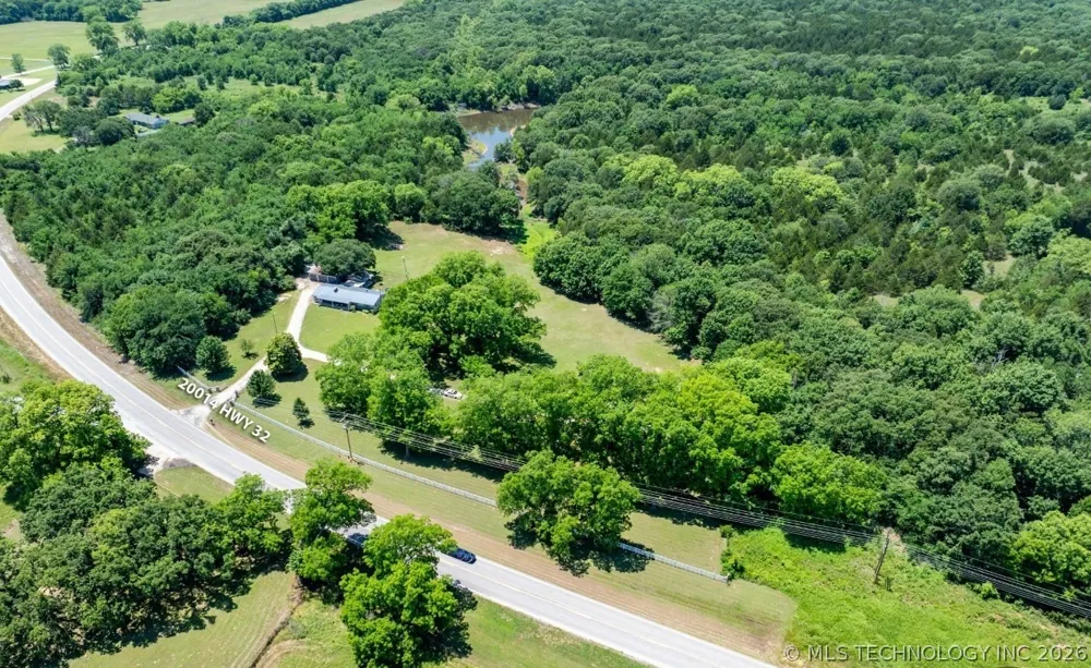 20014 Highway 32 Kingston, OK 73439