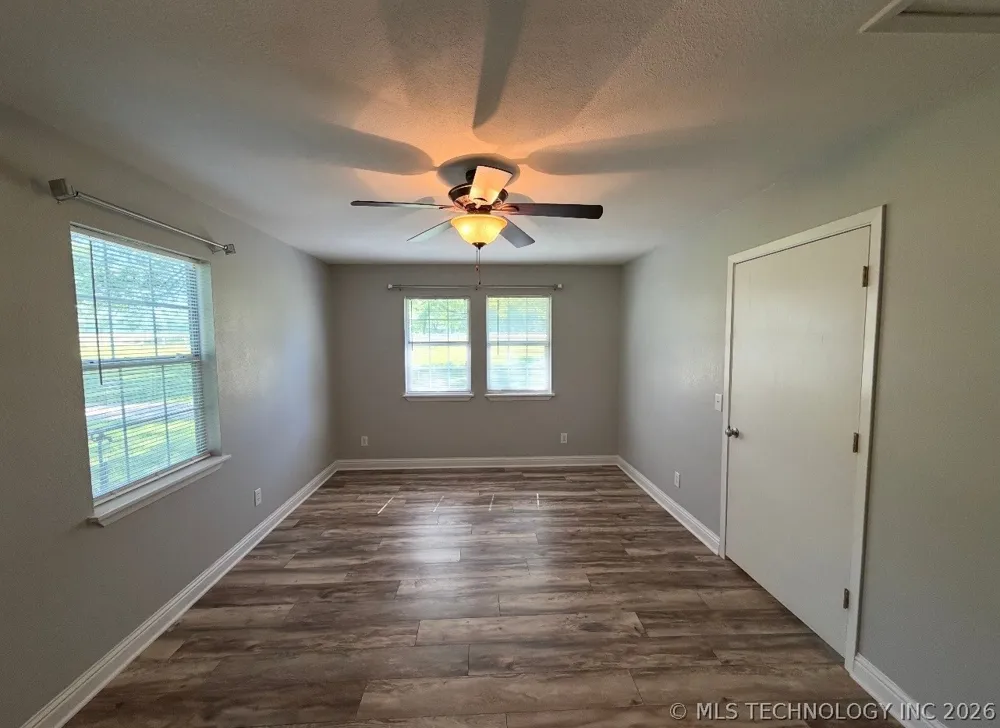 20014 Highway 32 Kingston, OK 73439