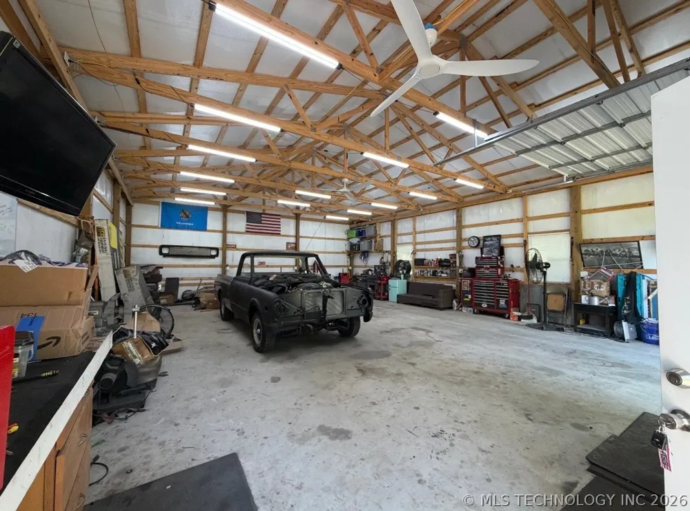 20014 Highway 32 Kingston, OK 73439