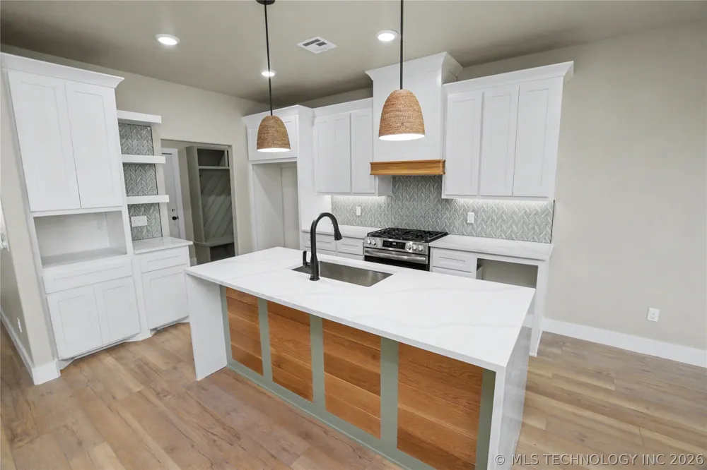685 Woodlands Drive Tahlequah, OK 74464
